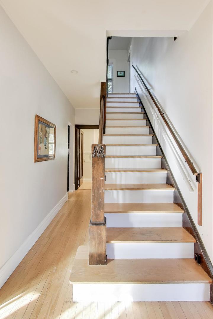 600 S Greenwood Avenue, Park Ridge, IL 60068