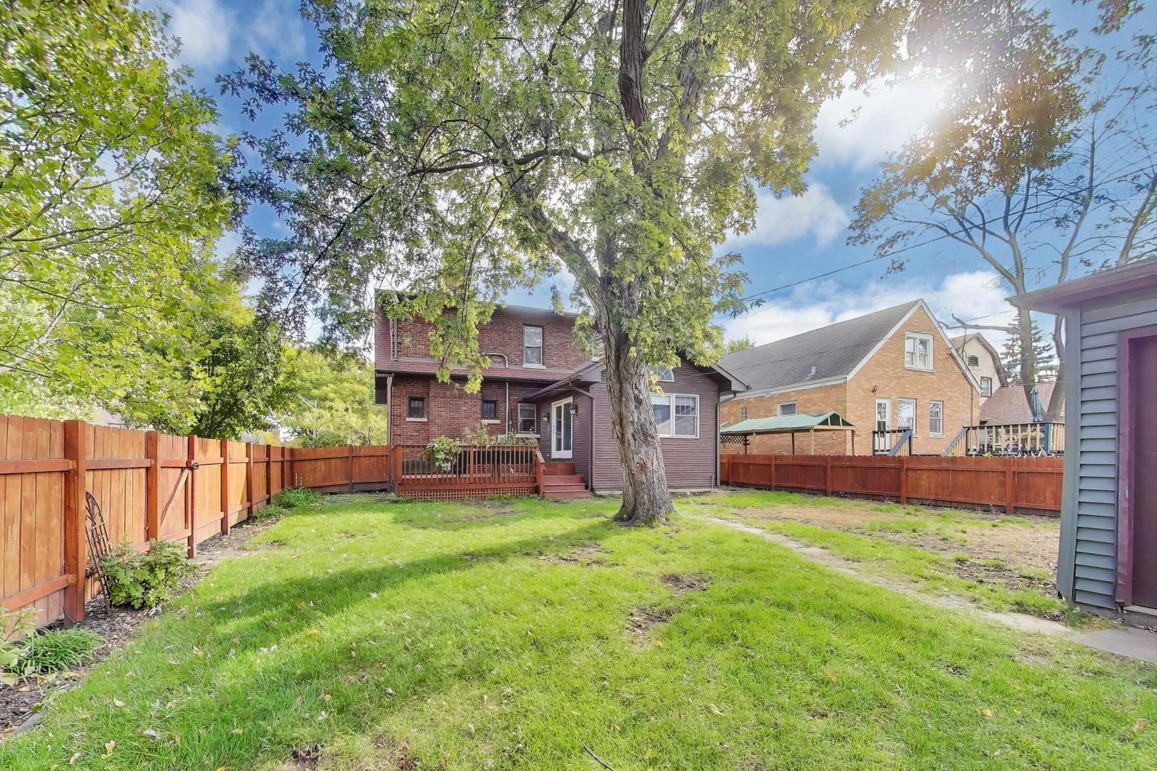 600 S Greenwood Avenue, Park Ridge, IL 60068