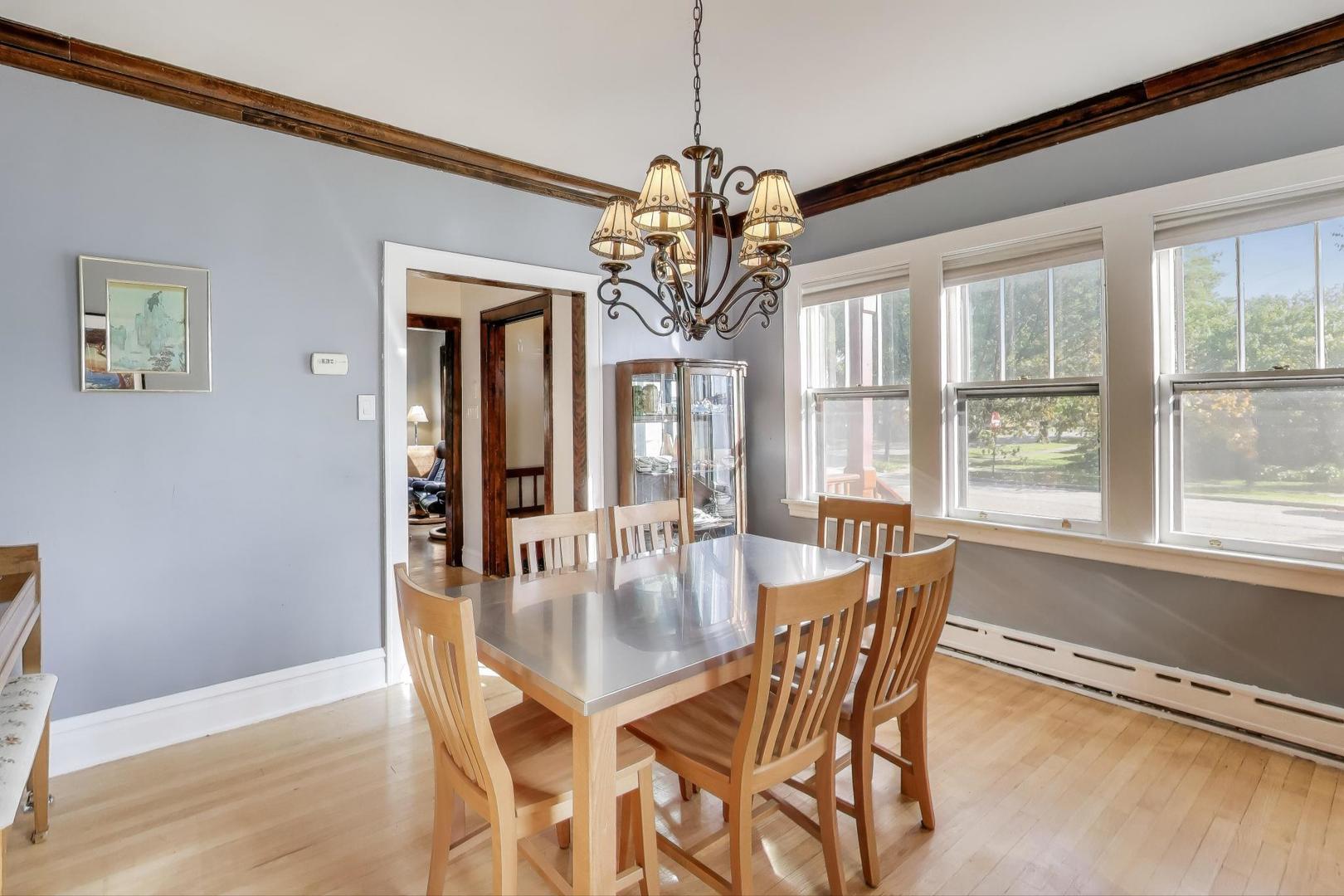 600 S Greenwood Avenue, Park Ridge, IL 60068