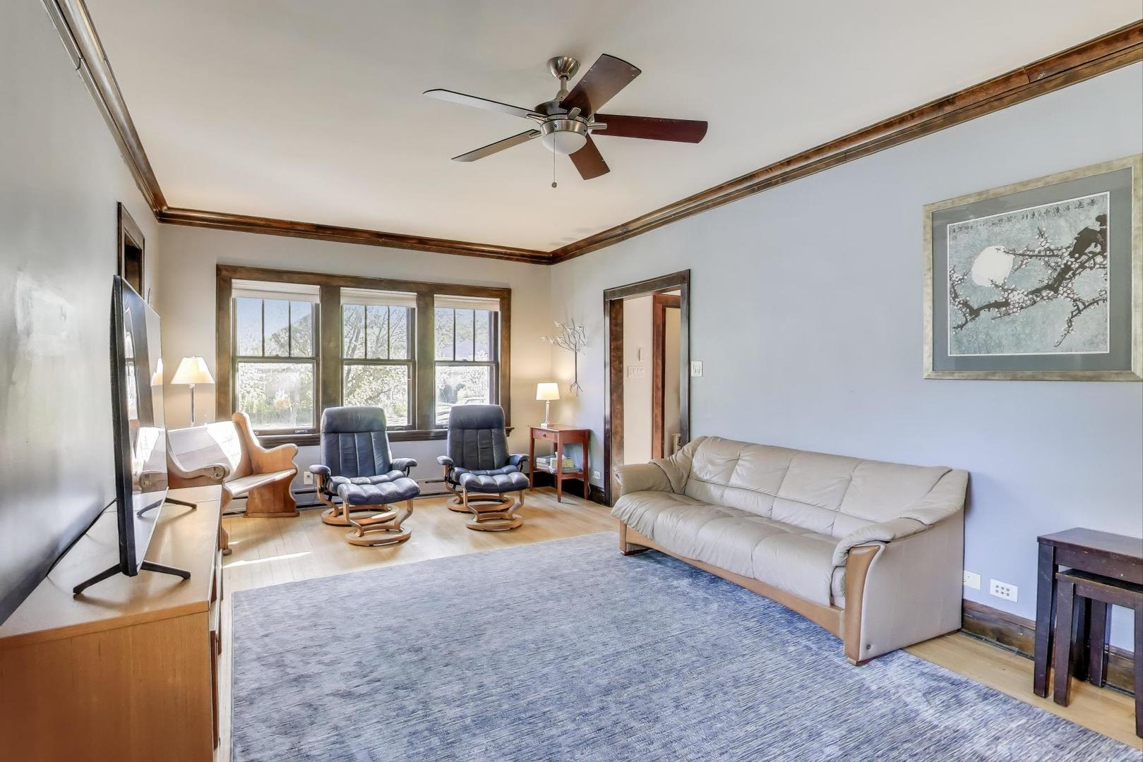 600 S Greenwood Avenue, Park Ridge, IL 60068