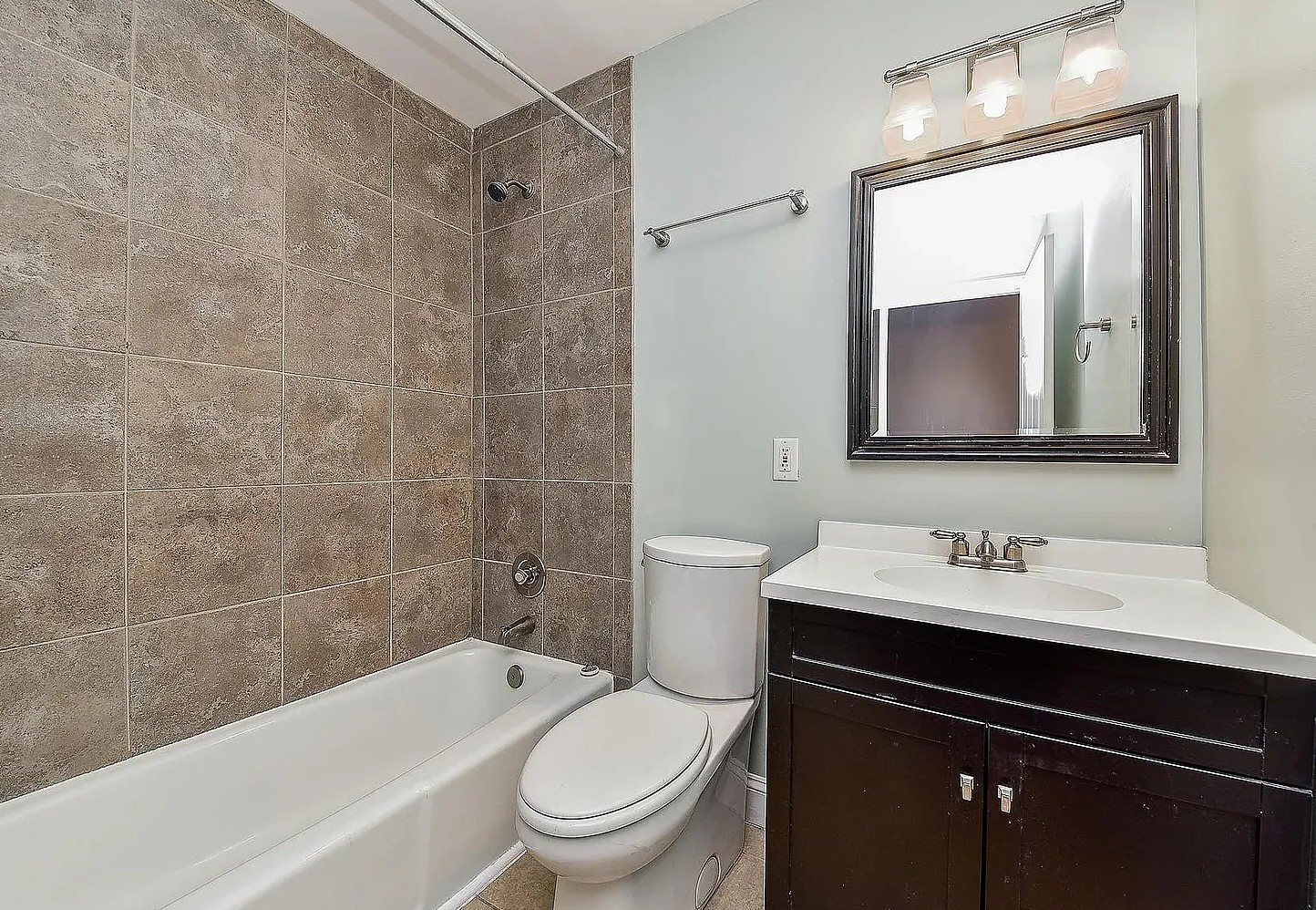 6S359 Greenwich Court, Naperville, IL 60540