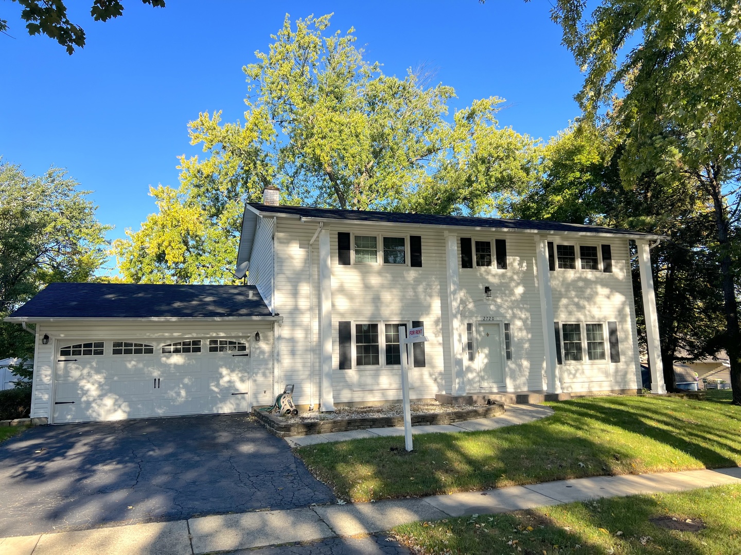 2720 KINCAID Drive, Woodridge, IL 60517