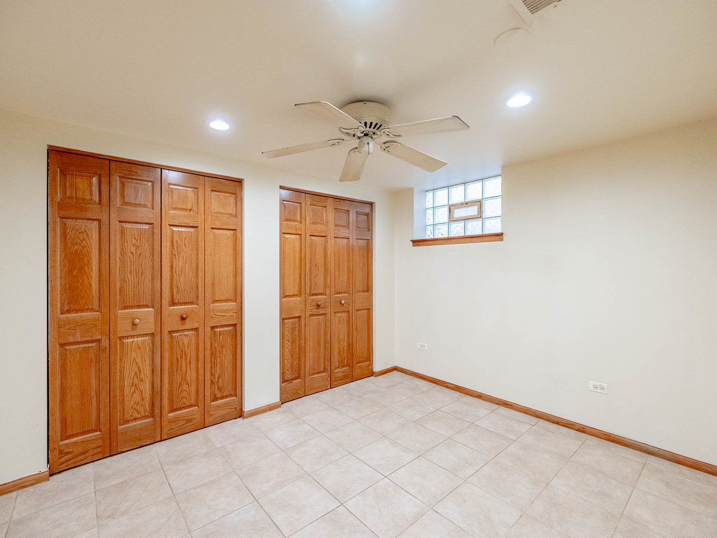 8534 S Kilpatrick Avenue, Chicago, IL 60652