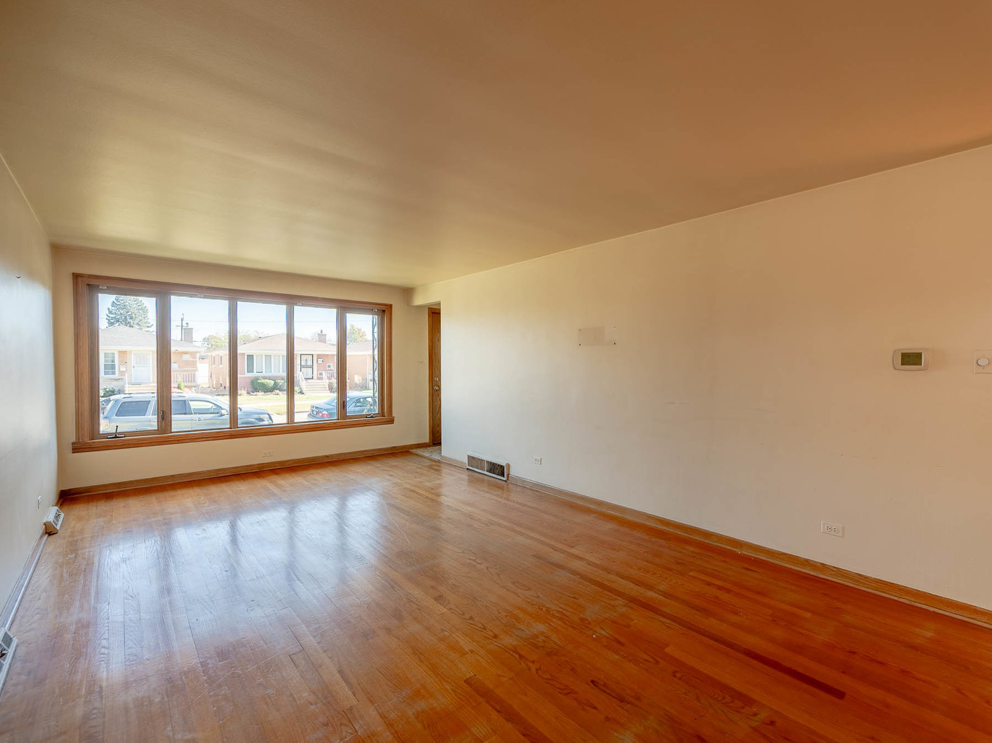 8534 S Kilpatrick Avenue, Chicago, IL 60652