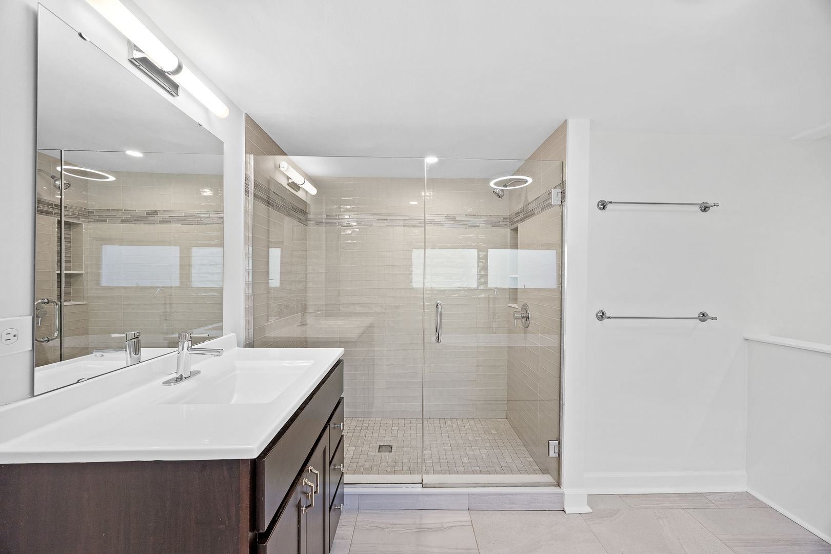 916 Grant Street, Downers Grove, IL 60515