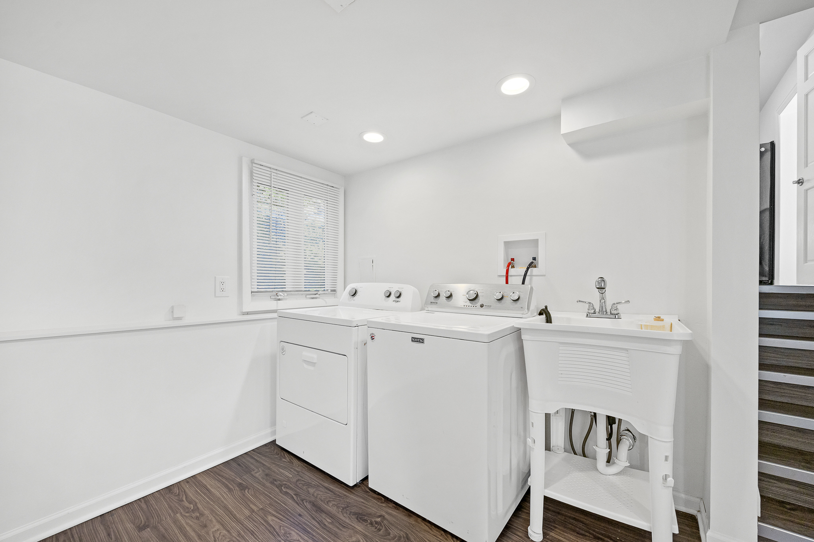 916 Grant Street, Downers Grove, IL 60515