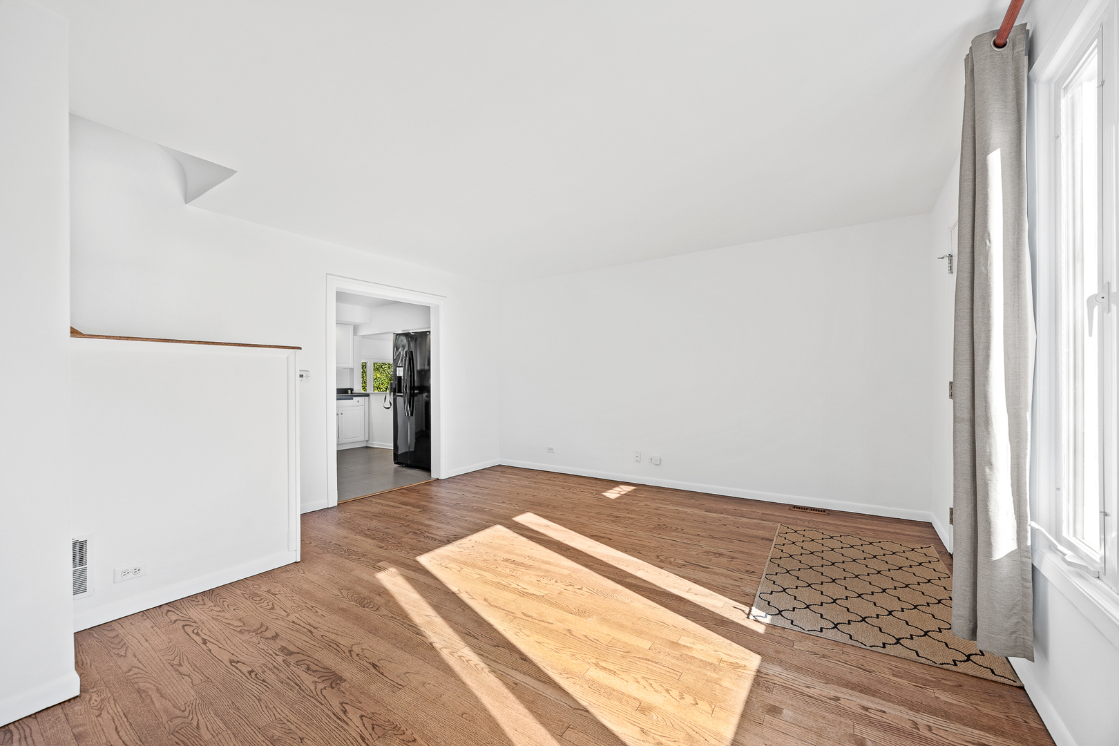 916 Grant Street, Downers Grove, IL 60515