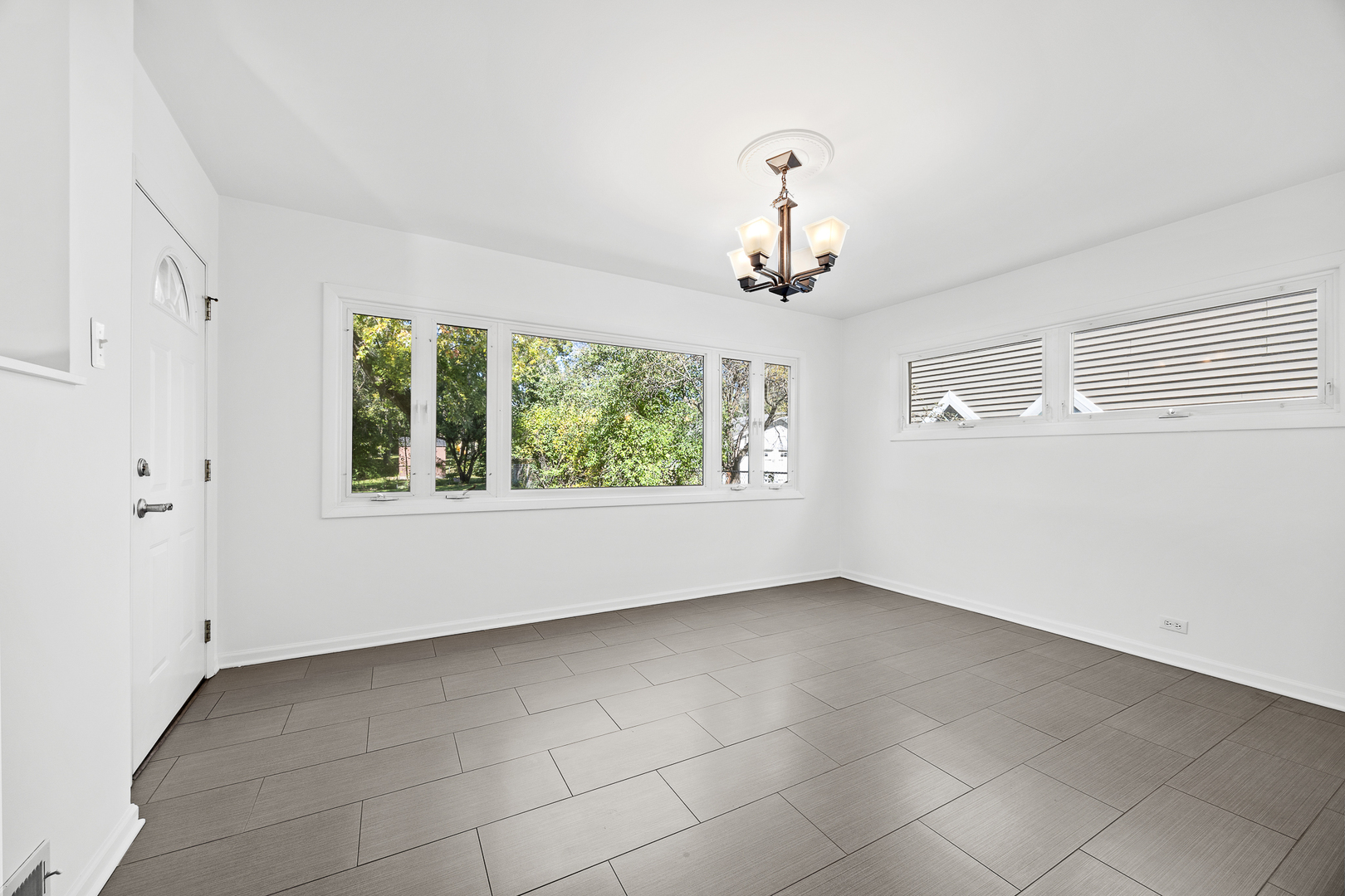 916 Grant Street, Downers Grove, IL 60515