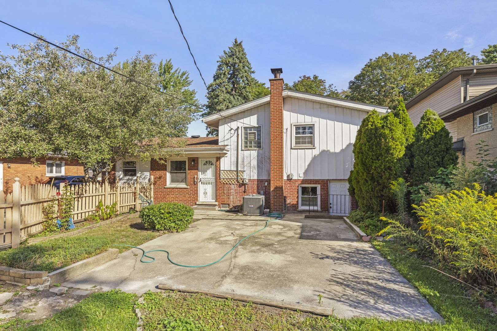 4433 W 100th Street, Oak Lawn, IL 60453