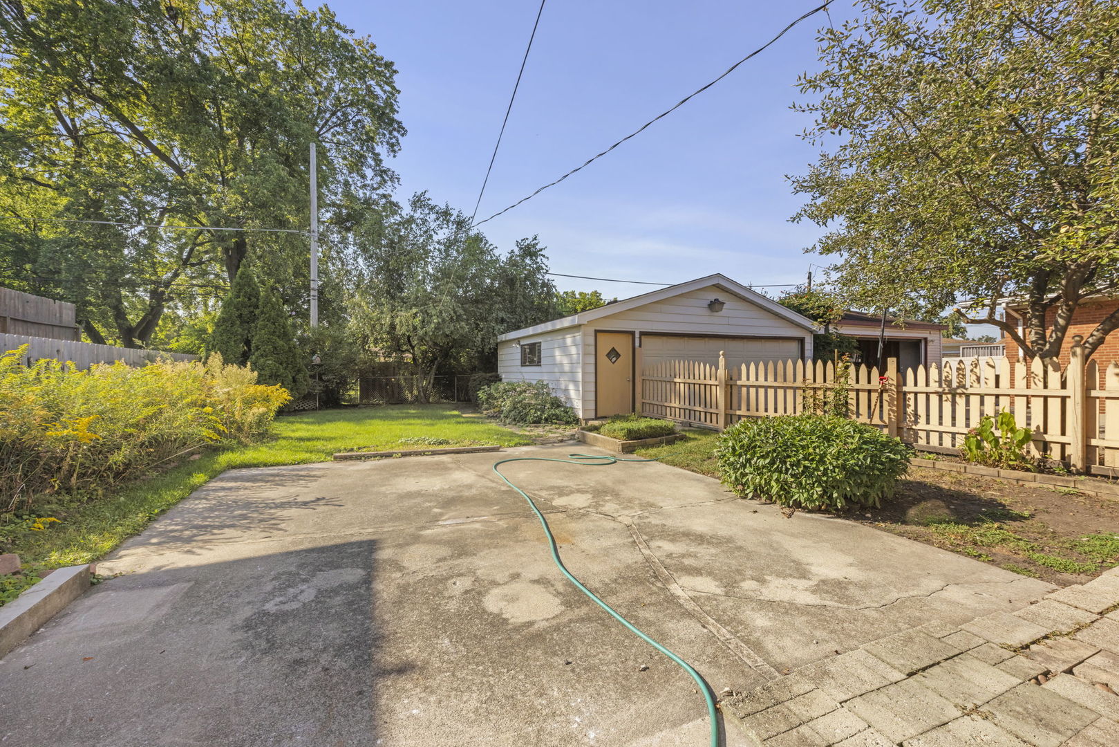 4433 W 100th Street, Oak Lawn, IL 60453