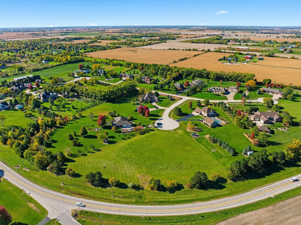 12 W Connie Court, Frankfort, IL 60423