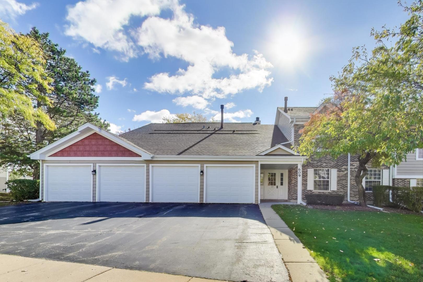 609 Hanover Court #X-1, Schaumburg, IL 60194