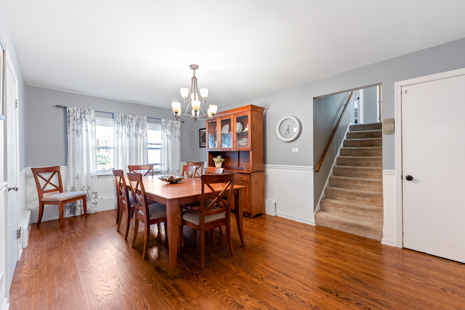 5 E Washington Street, Villa Park, IL 60181