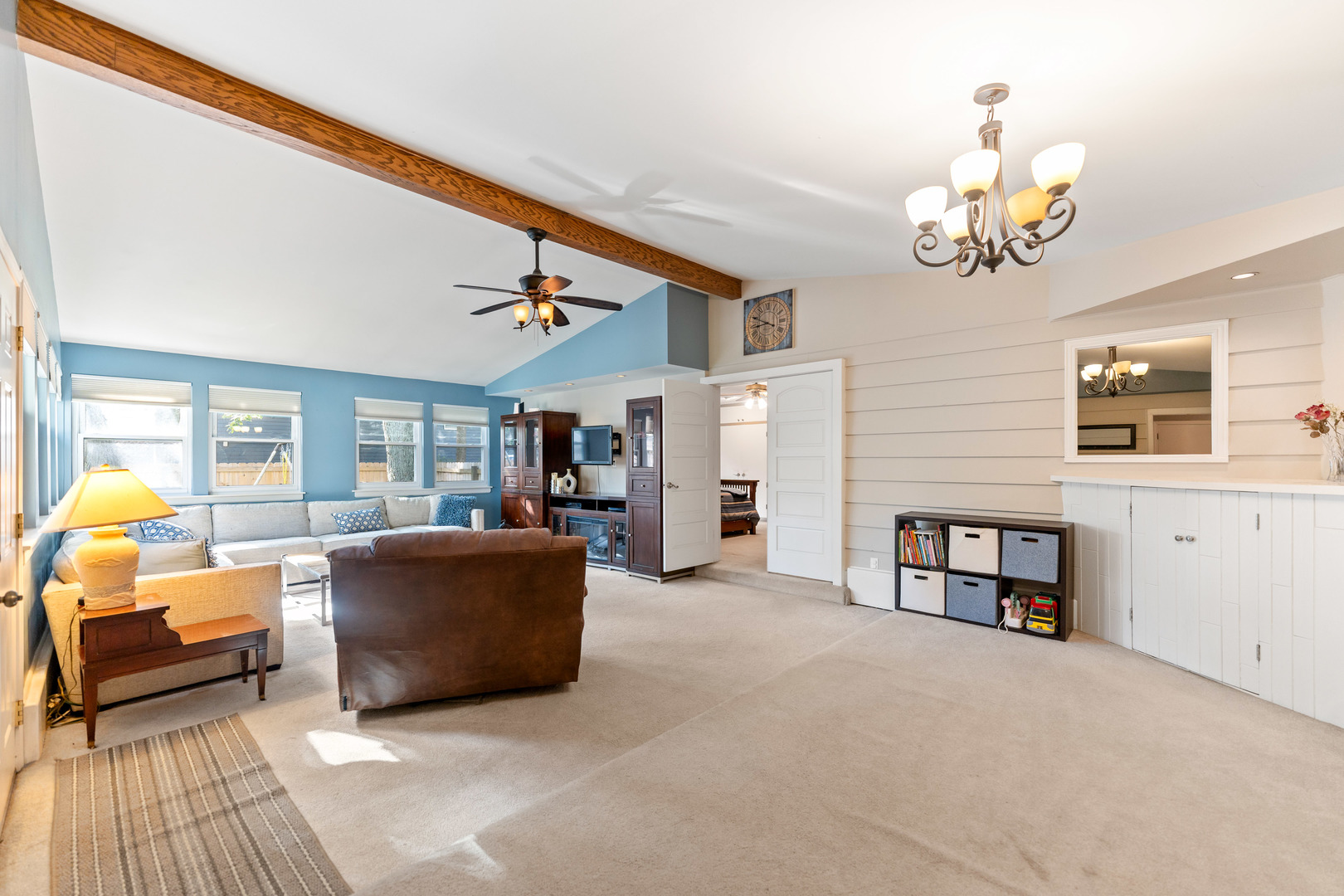 5 E Washington Street, Villa Park, IL 60181