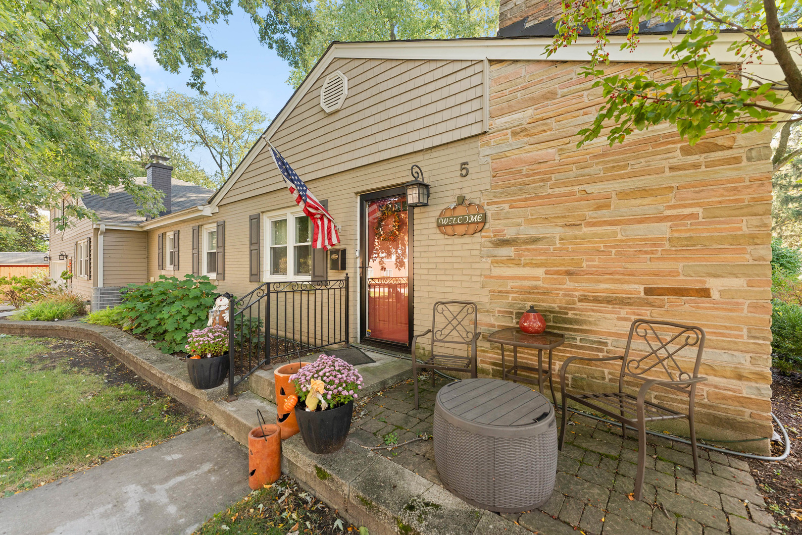 5 E Washington Street, Villa Park, IL 60181