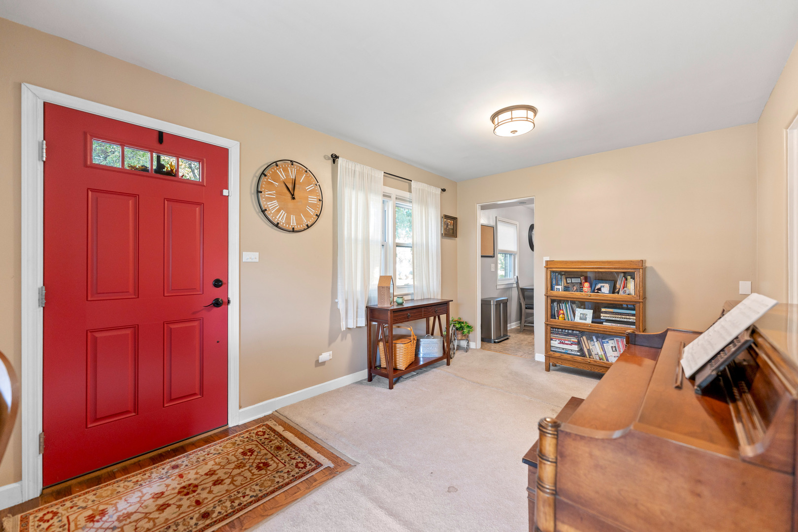 5 E Washington Street, Villa Park, IL 60181