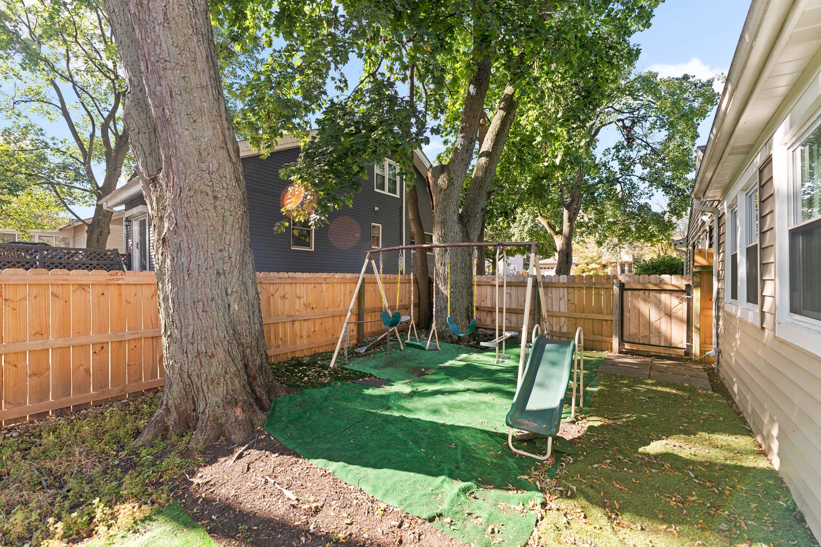 5 E Washington Street, Villa Park, IL 60181