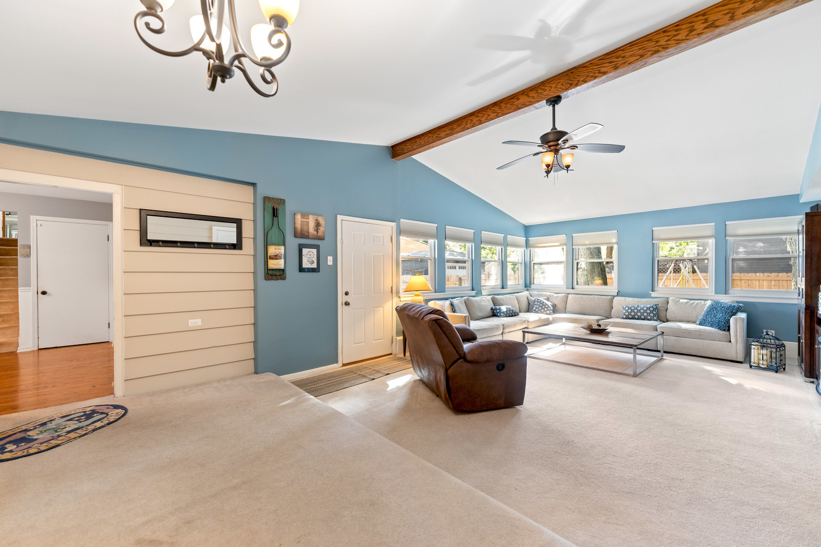 5 E Washington Street, Villa Park, IL 60181