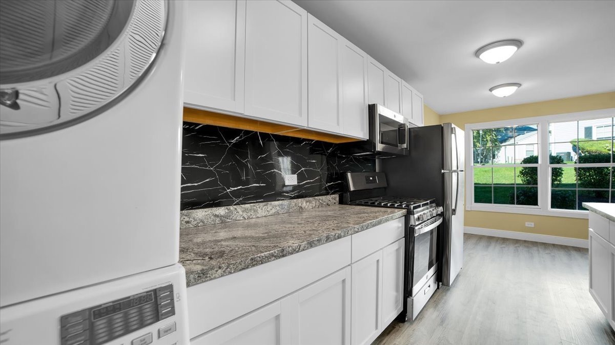 1277 Prairie Avenue #C, Glendale Heights, IL 60139