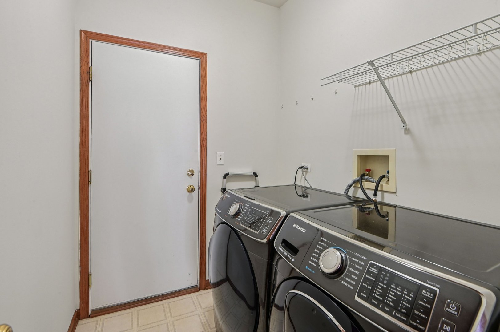 354 Vaughn Circle, Aurora, IL 60502