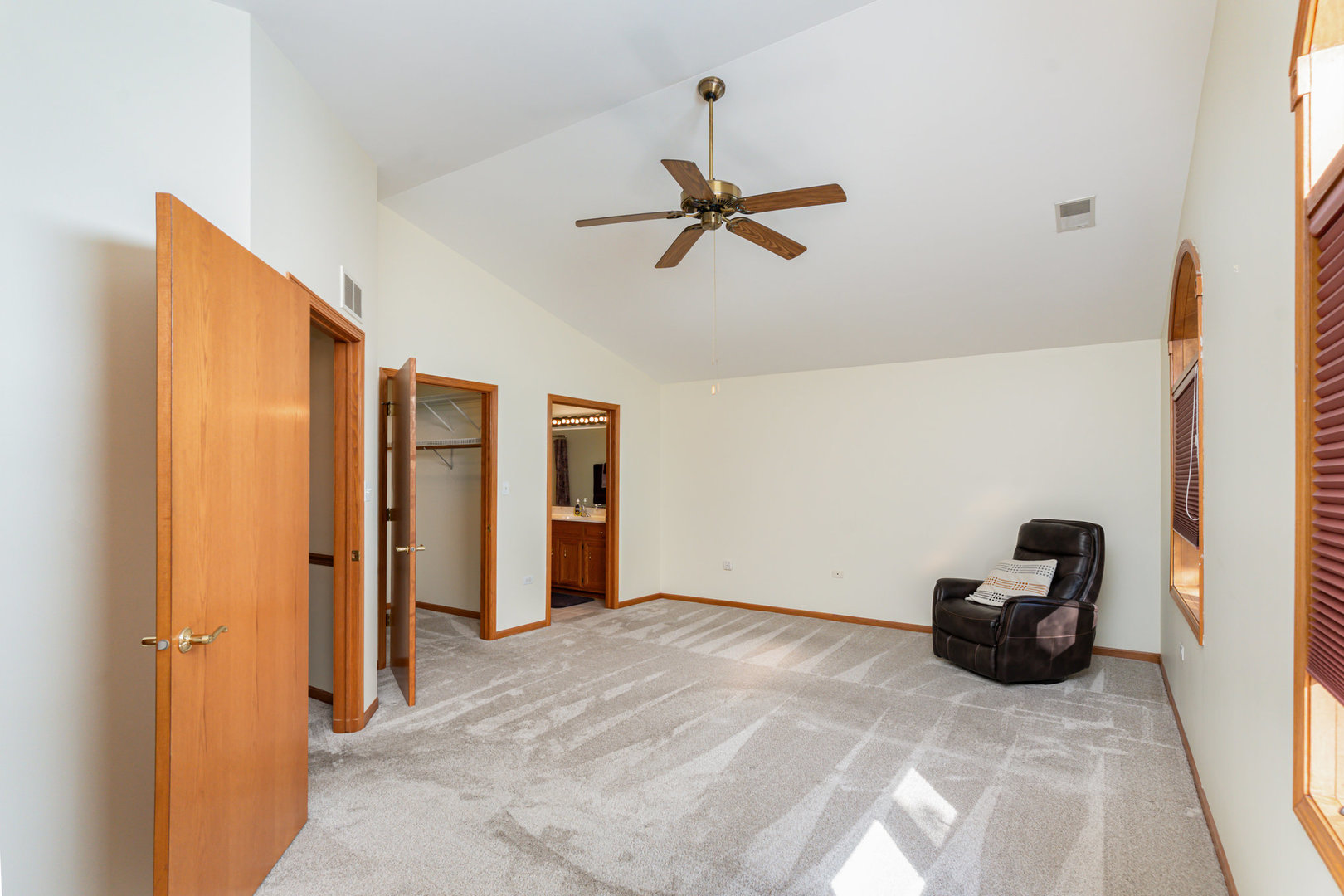 18422 Pine Cone Drive #4, Tinley Park, IL 60477