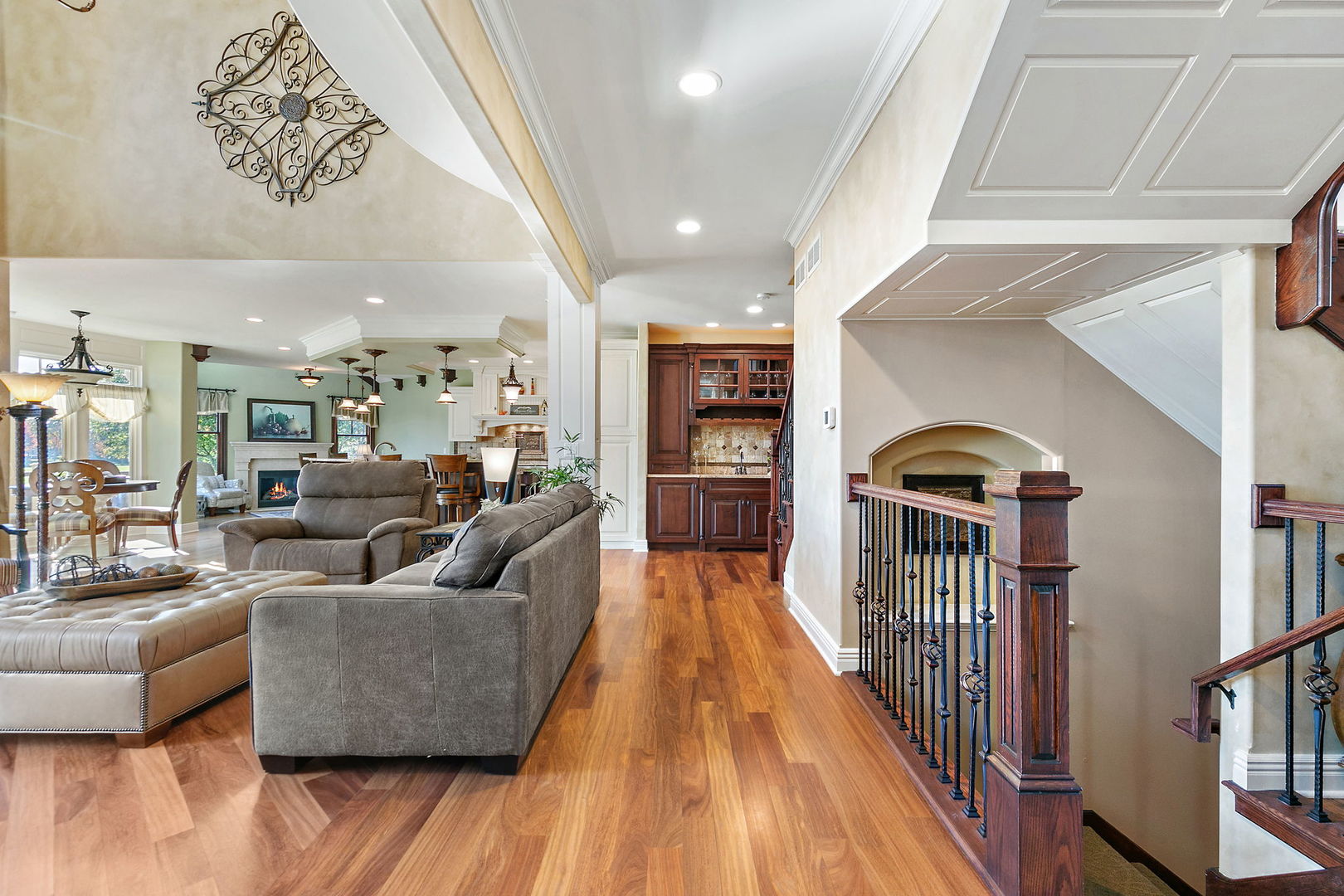 3660 Broadleaf Avenue, Elgin, IL 60124