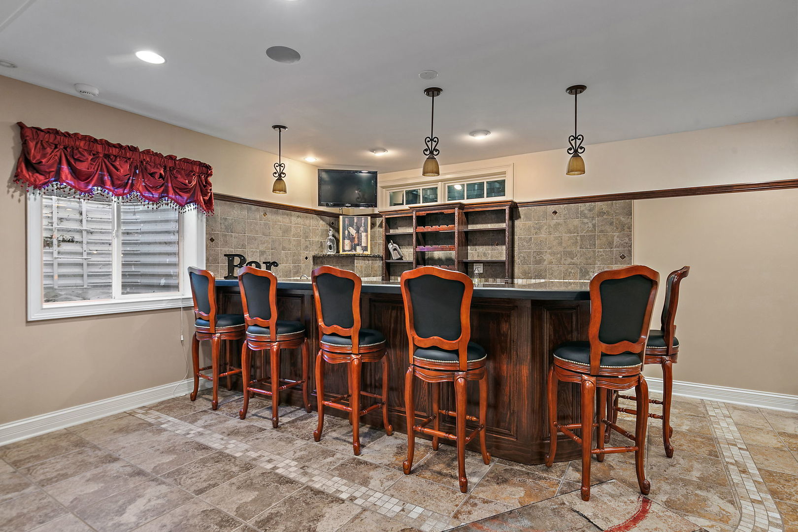 3660 Broadleaf Avenue, Elgin, IL 60124