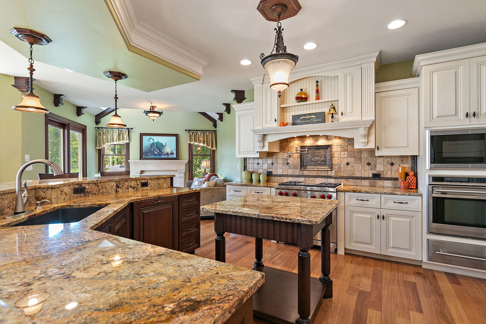 3660 Broadleaf Avenue, Elgin, IL 60124