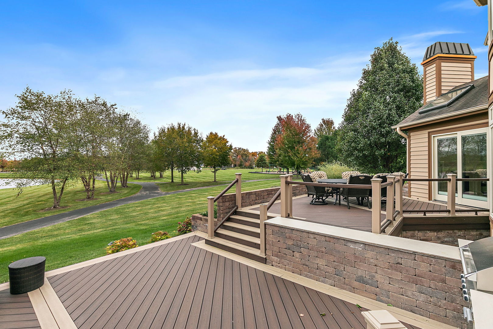 3660 Broadleaf Avenue, Elgin, IL 60124