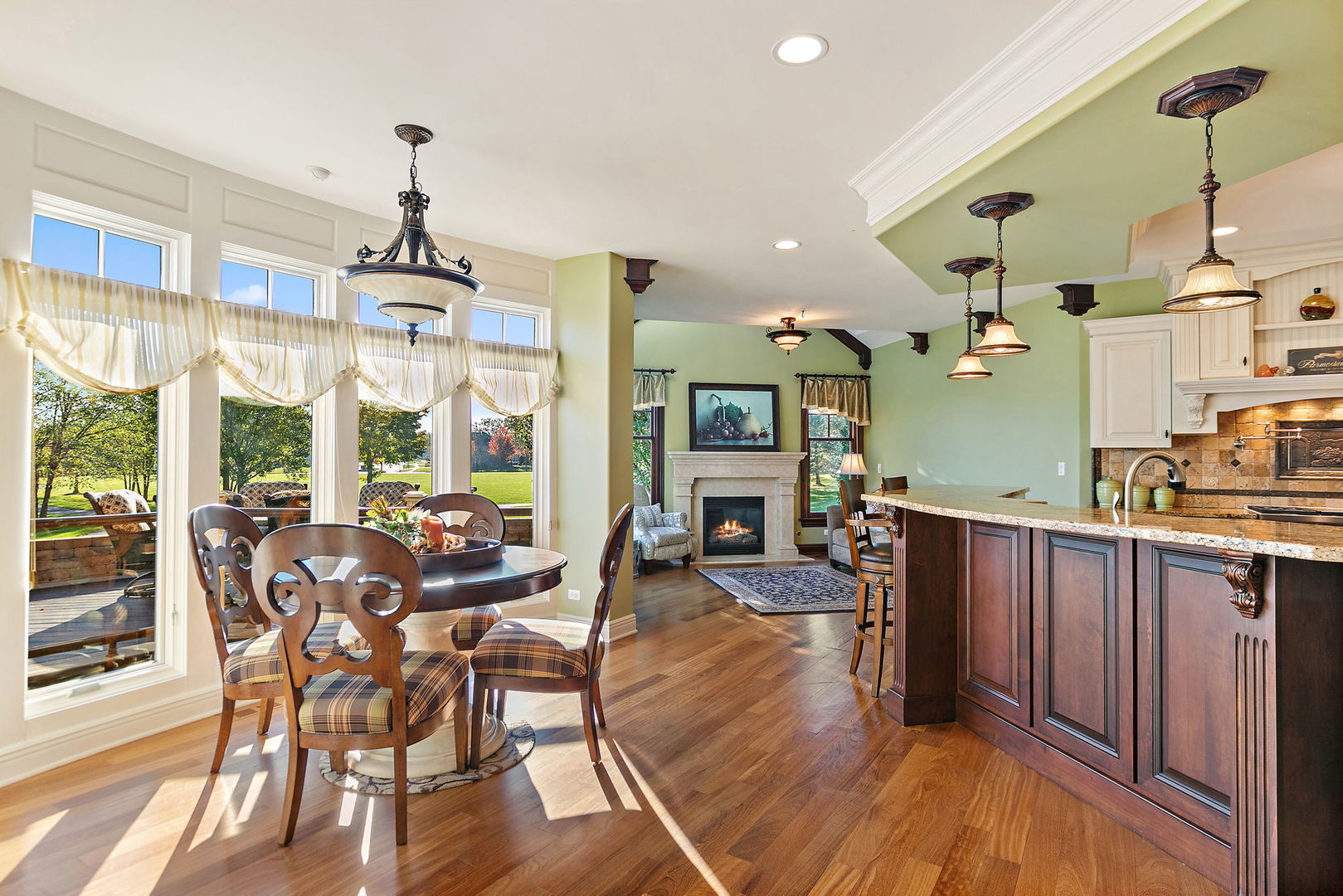 3660 Broadleaf Avenue, Elgin, IL 60124