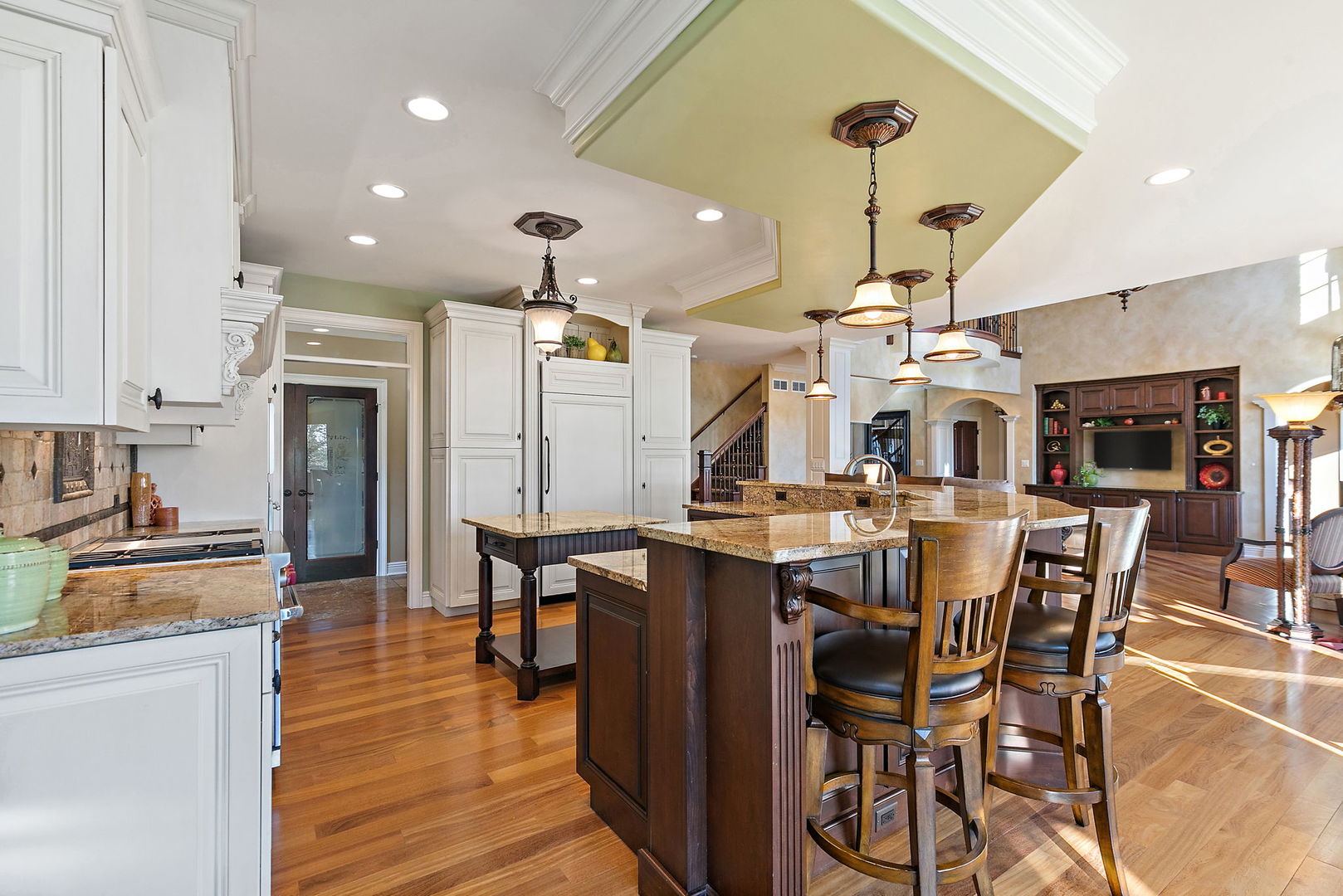 3660 Broadleaf Avenue, Elgin, IL 60124