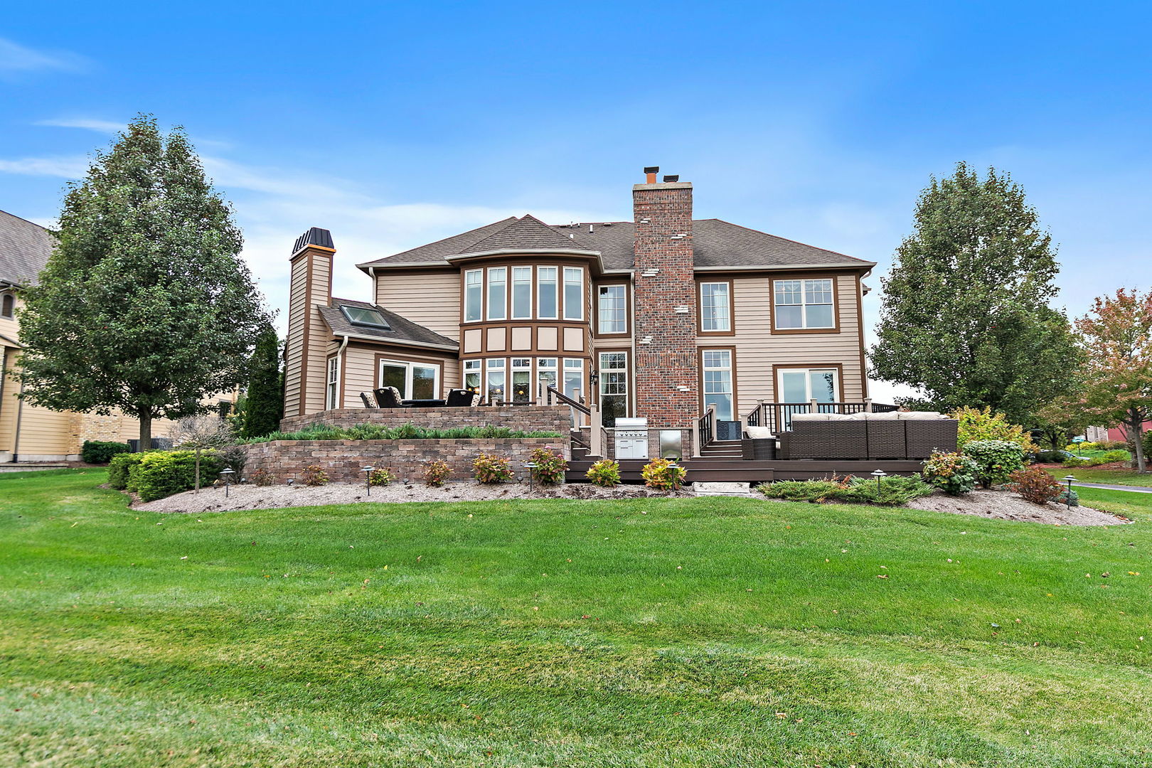 3660 Broadleaf Avenue, Elgin, IL 60124