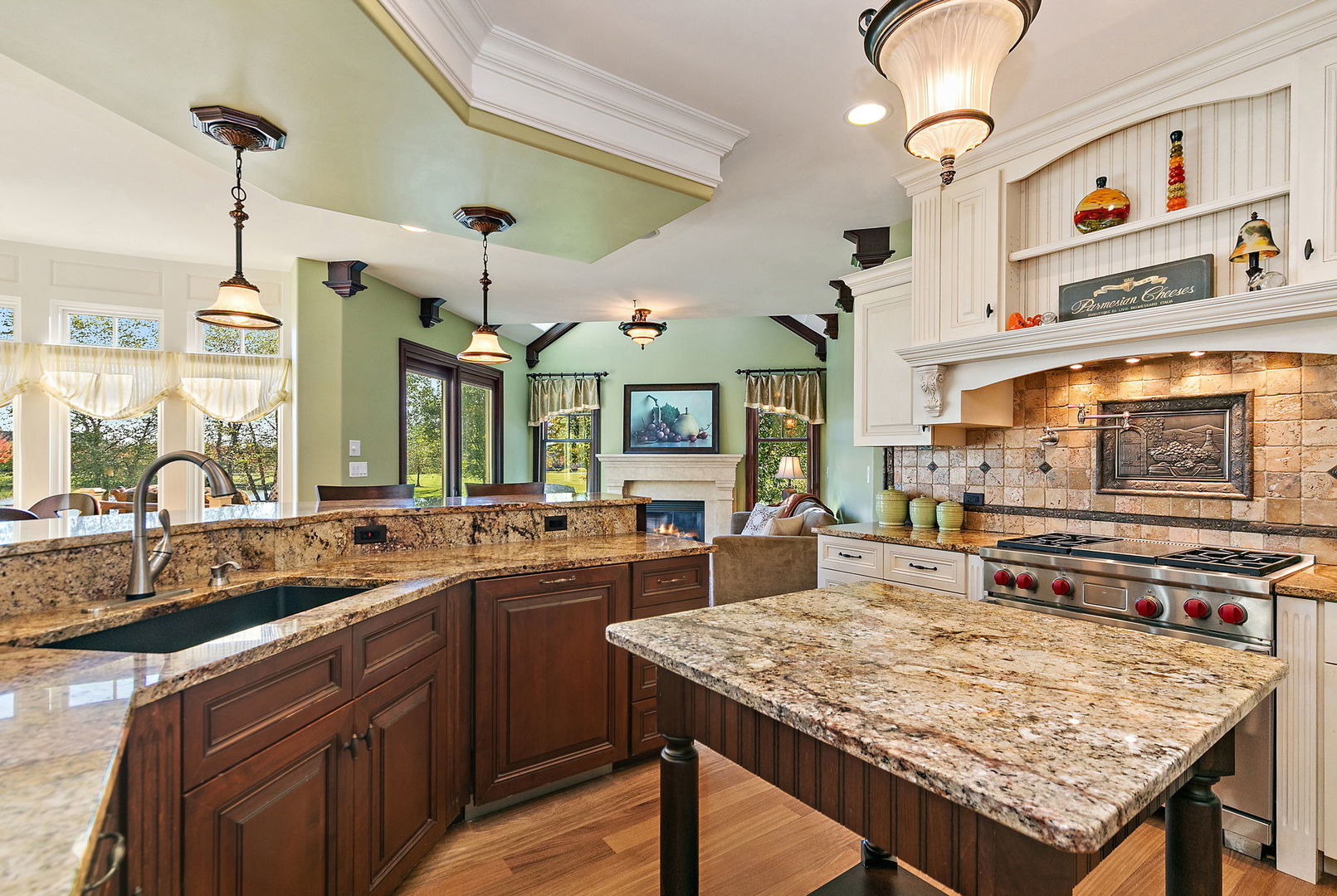 3660 Broadleaf Avenue, Elgin, IL 60124