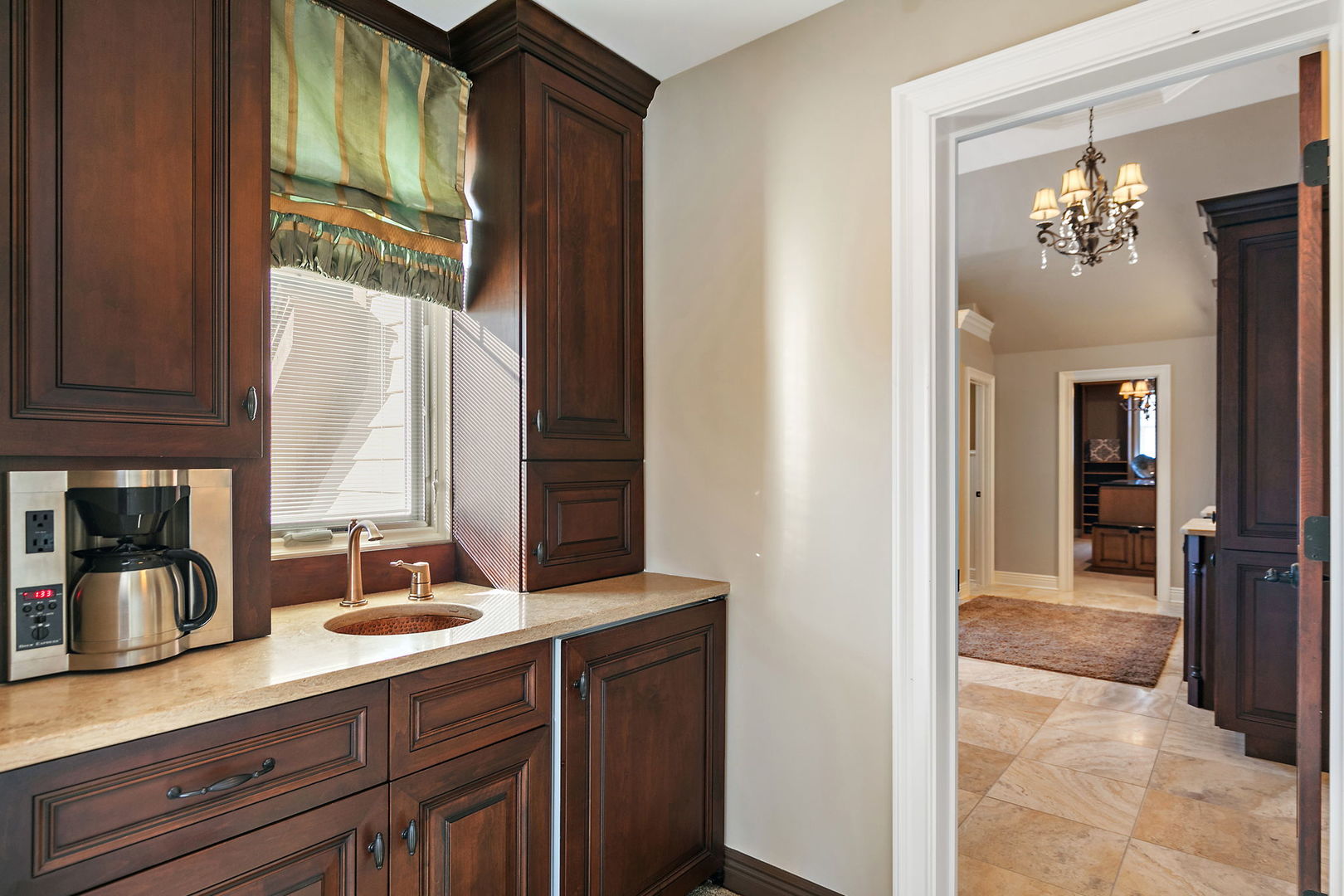 3660 Broadleaf Avenue, Elgin, IL 60124