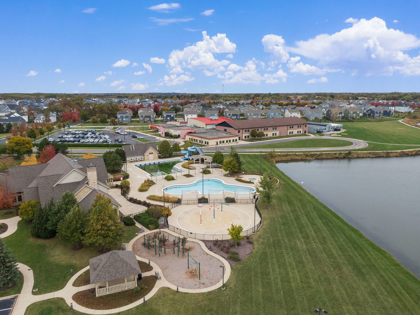 3660 Broadleaf Avenue, Elgin, IL 60124