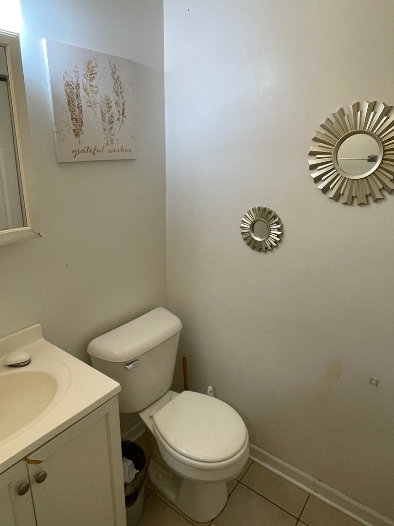 944 Miller Avenue, Streamwood, IL 60107