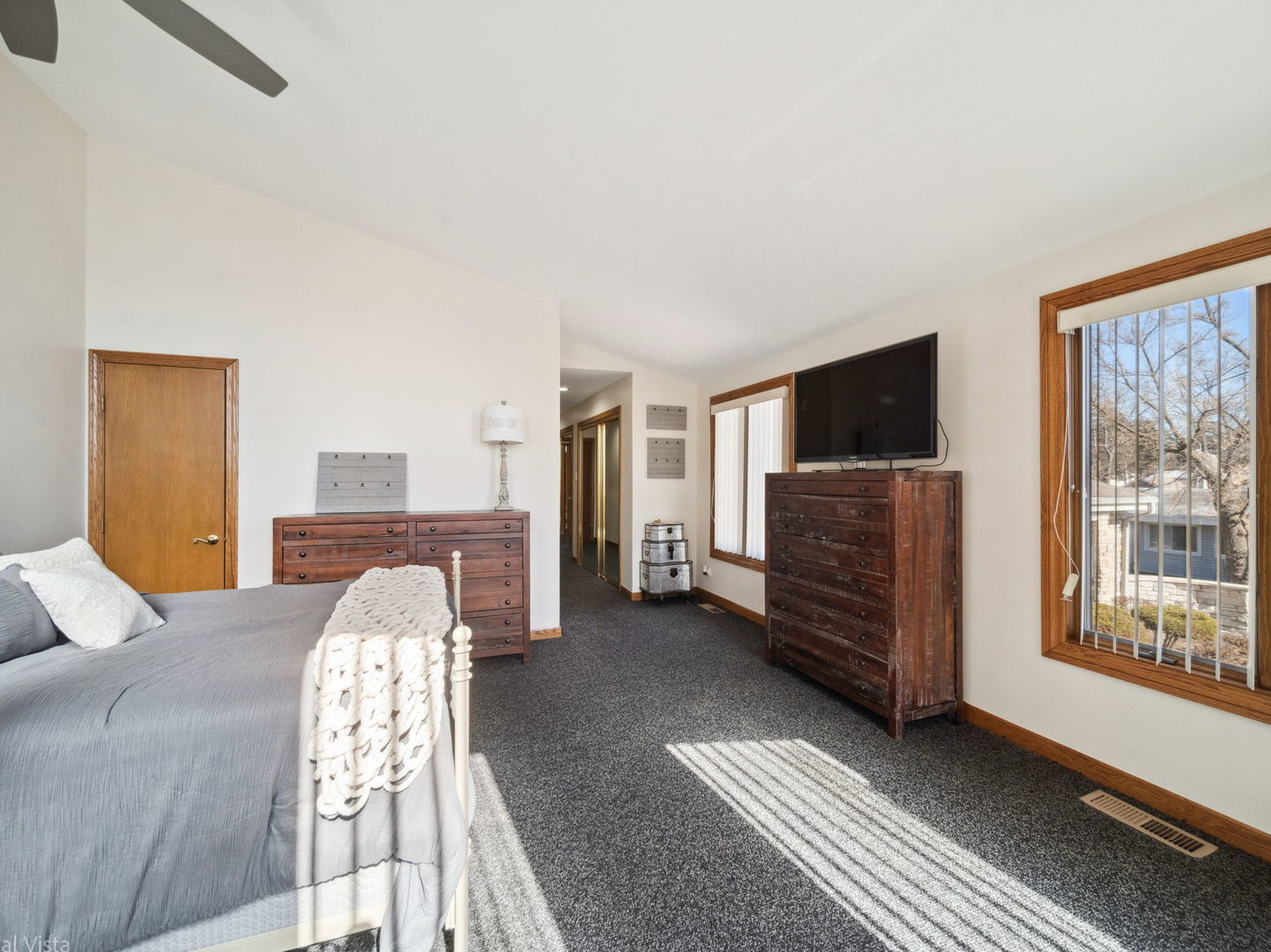 19W040 22nd Street, Lombard, IL 60148