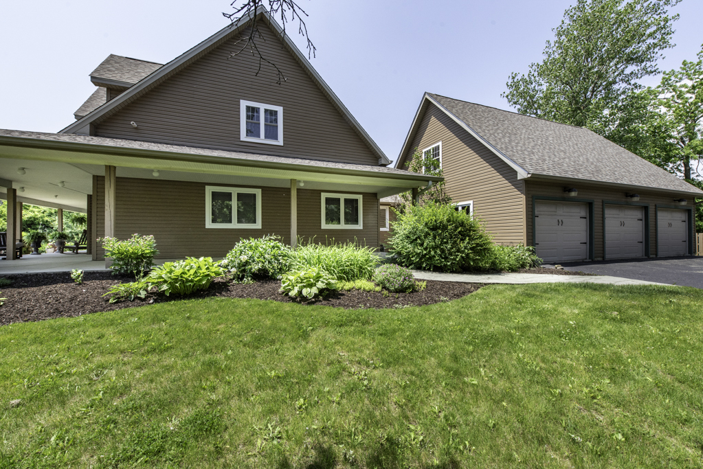 13910 W Elm Lane, Wadsworth, IL 60083