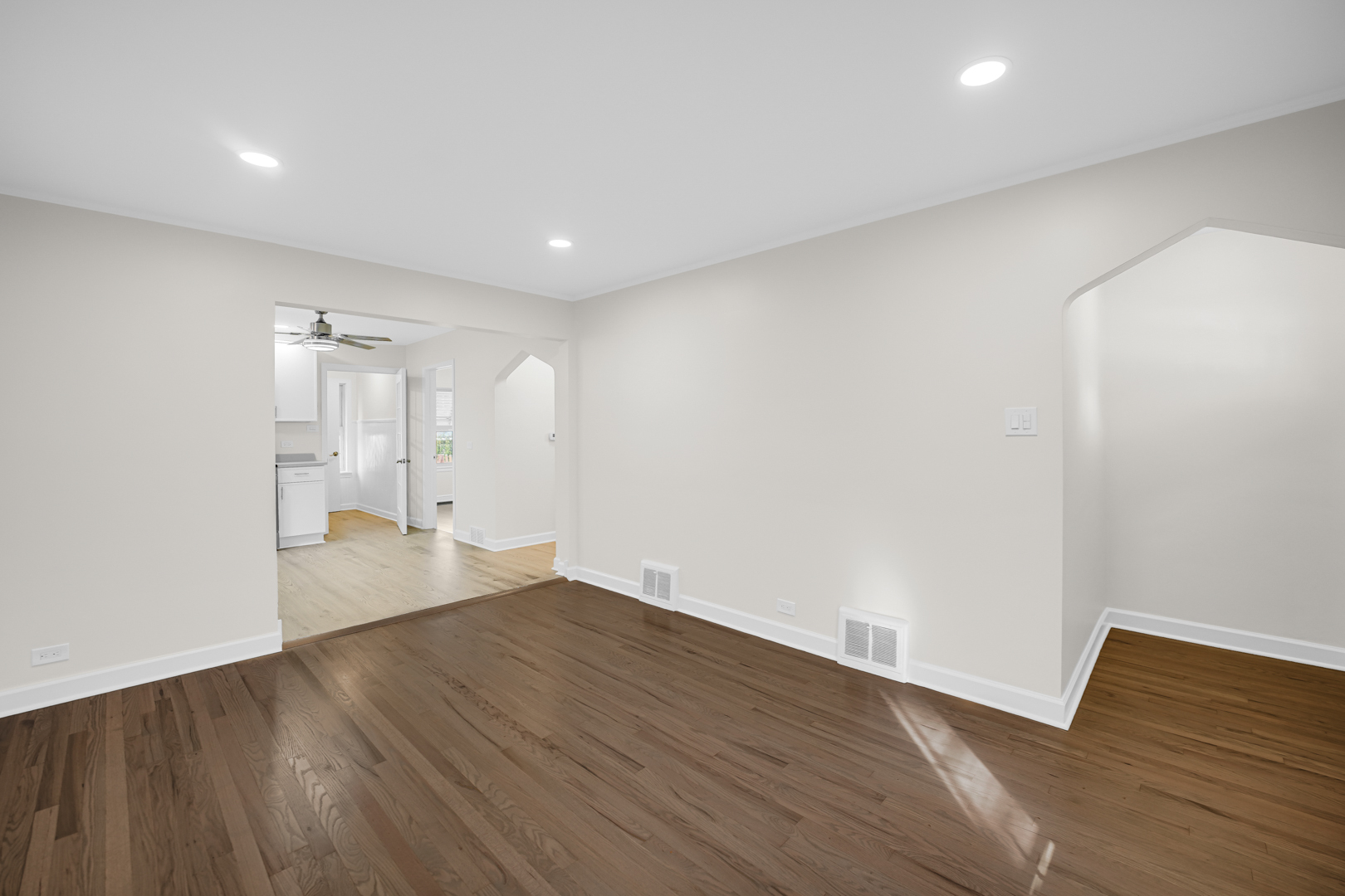 5248 S Narragansett Avenue, Chicago, IL 60638