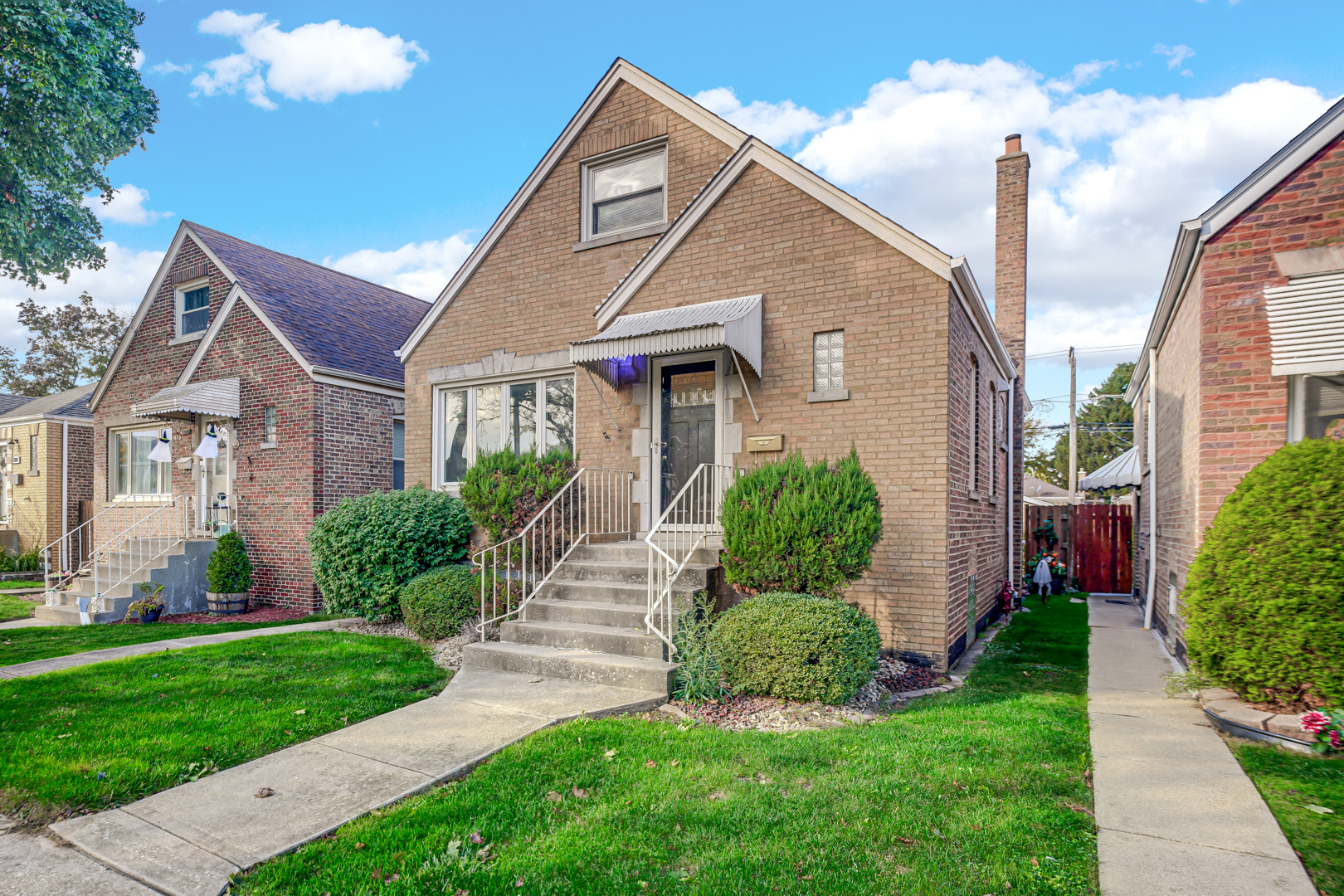 5248 S Narragansett Avenue, Chicago, IL 60638