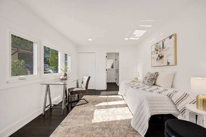 143 Bassford Avenue, La Grange, IL 60525