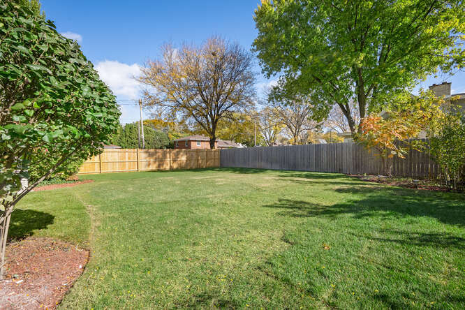 143 Bassford Avenue, La Grange, IL 60525