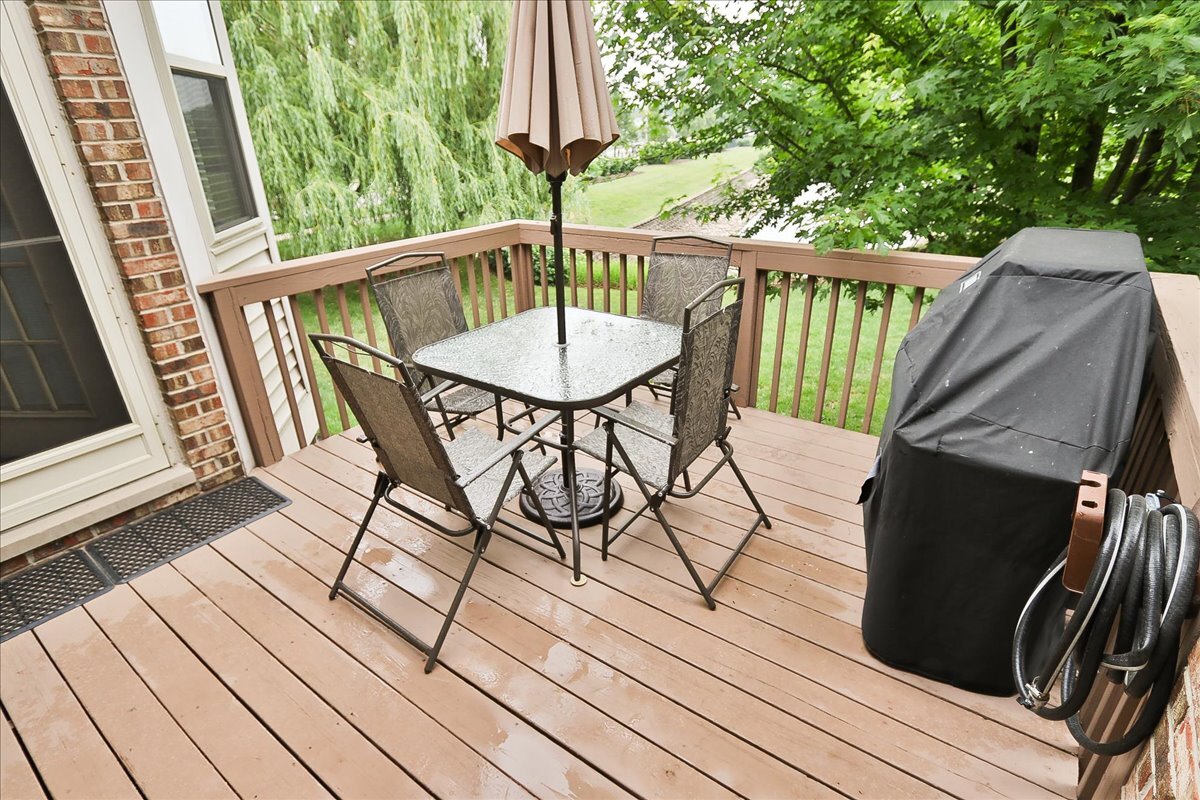 768 W St Johns Place, Addison, IL 60101