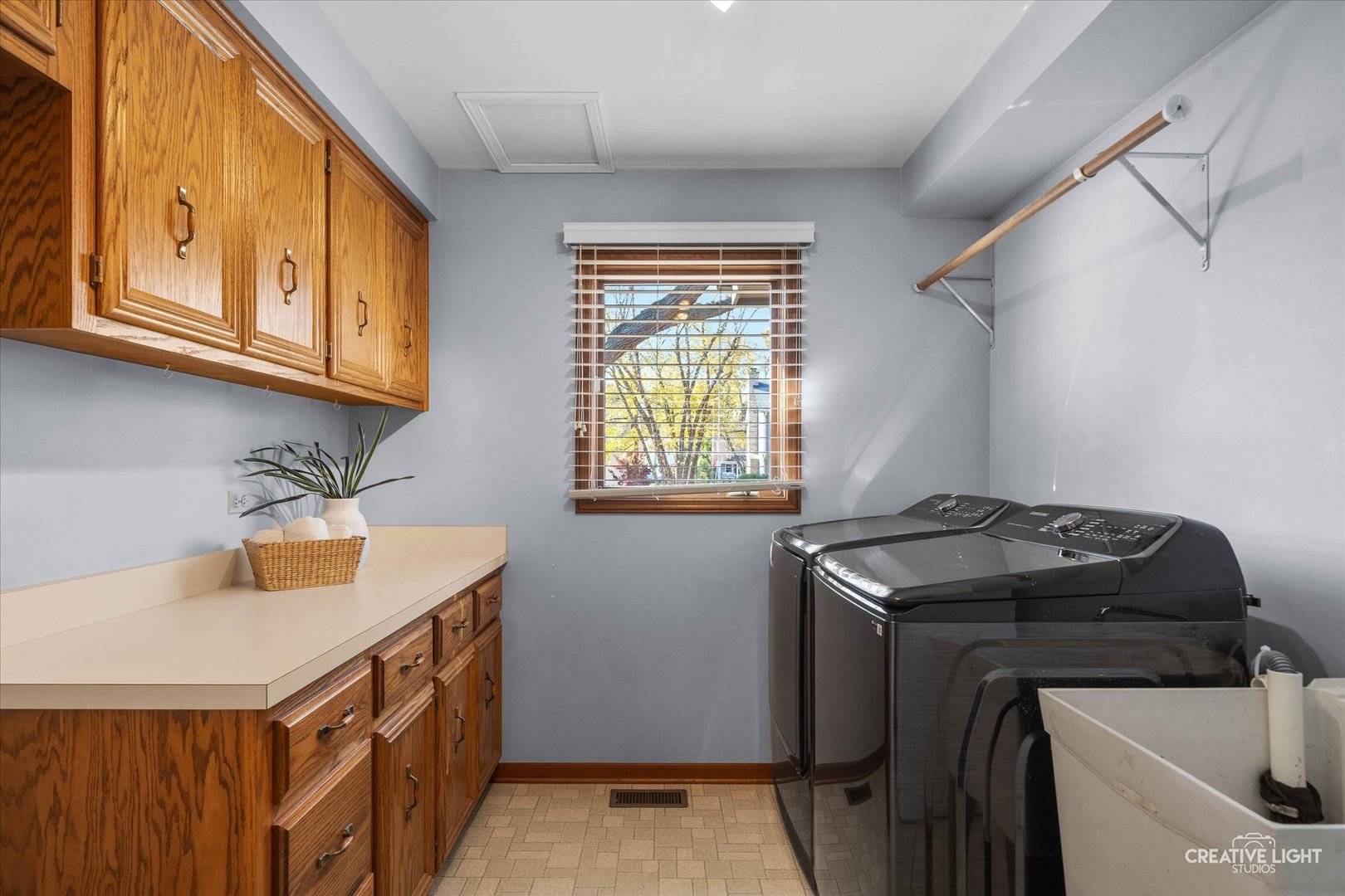 1443 Meander Drive, Naperville, IL 60565