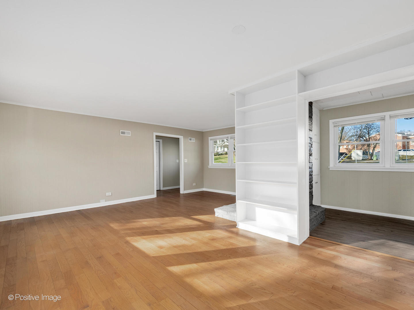 Clarendon Hills, IL 60514