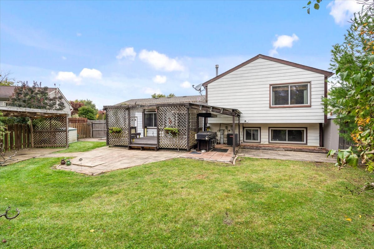 795 Harvest Drive, Lake Zurich, IL 60047