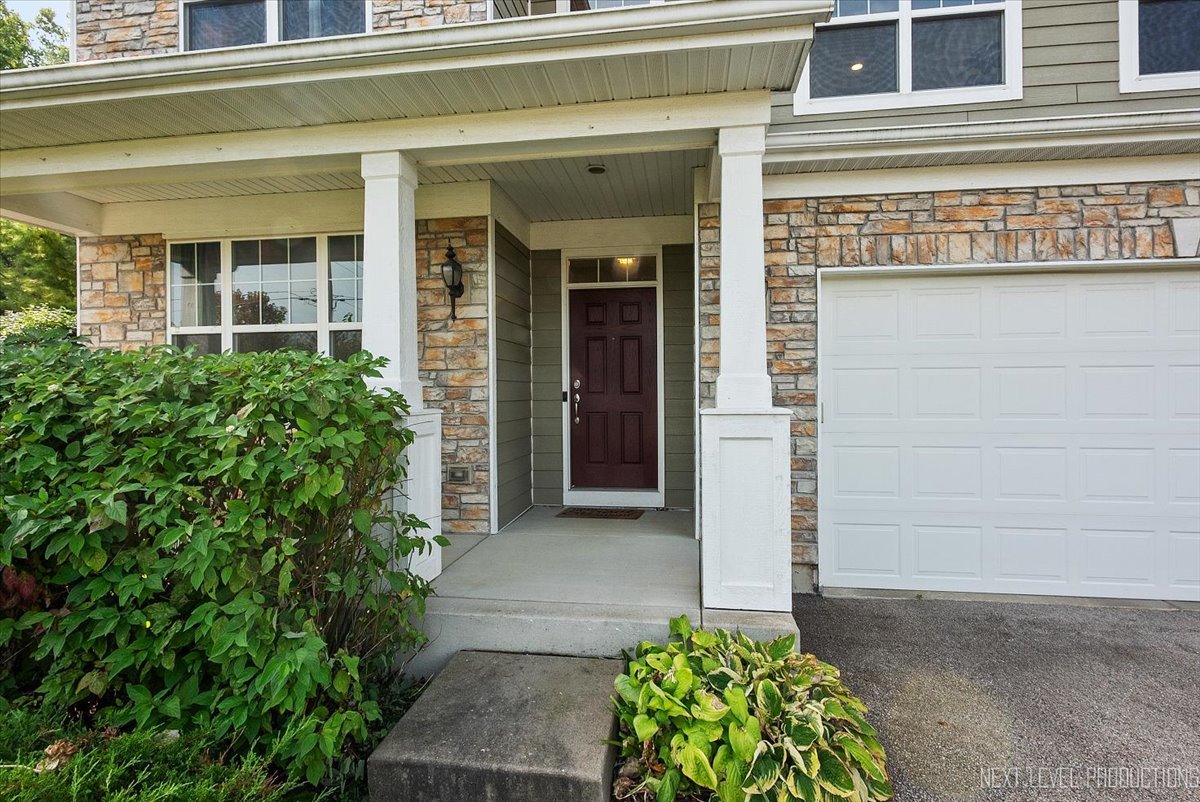 73 W Illinois Avenue, Palatine, IL 60067