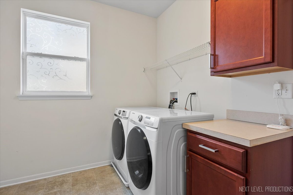 73 W Illinois Avenue, Palatine, IL 60067