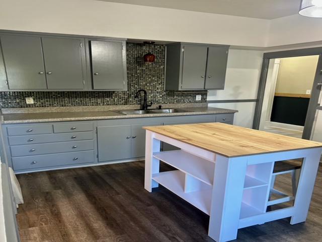 320 Shaw Street, Rockford, IL 61104