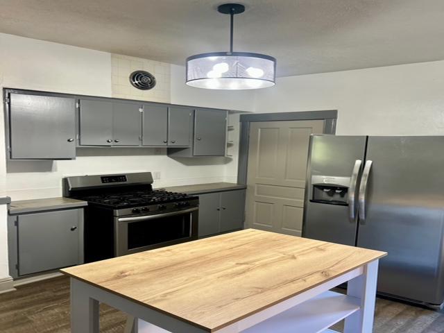 320 Shaw Street, Rockford, IL 61104